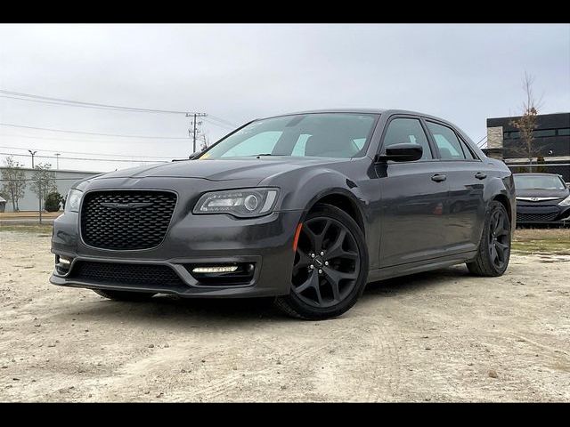 2020 Chrysler 300 Touring L