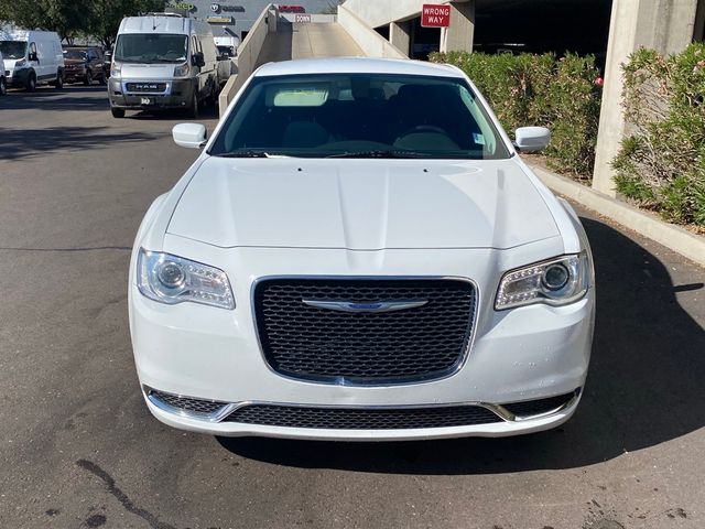 2020 Chrysler 300 Touring