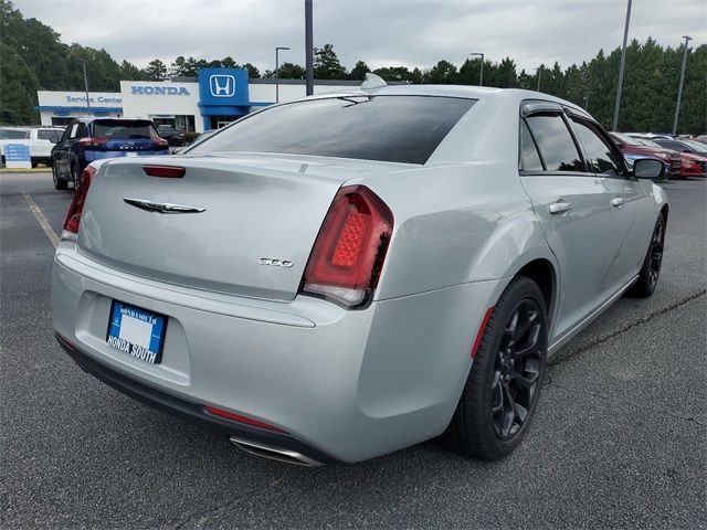 2020 Chrysler 300 Touring