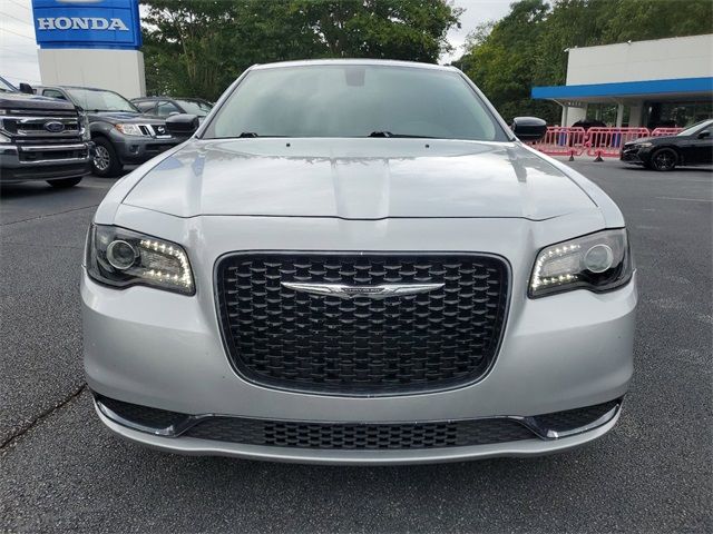 2020 Chrysler 300 Touring