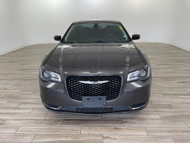 2020 Chrysler 300 Touring