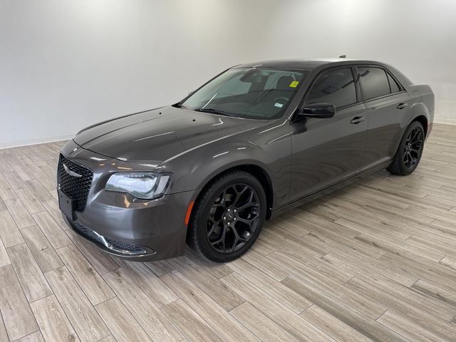 2020 Chrysler 300 Touring