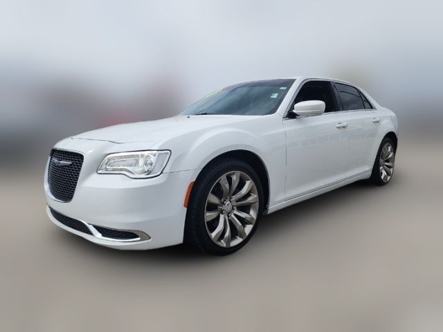 2020 Chrysler 300 Touring L