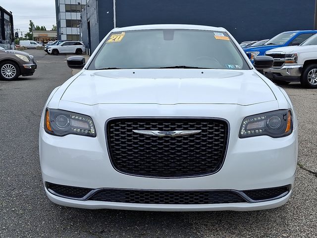 2020 Chrysler 300 Touring