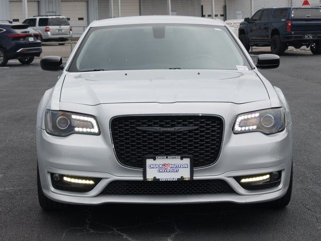 2020 Chrysler 300 Touring L