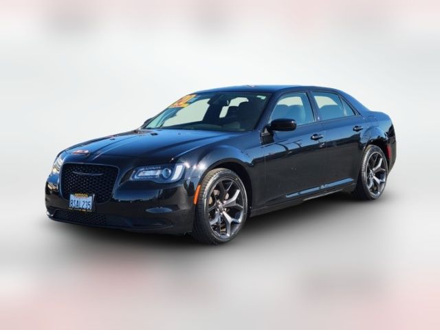 2020 Chrysler 300 Touring