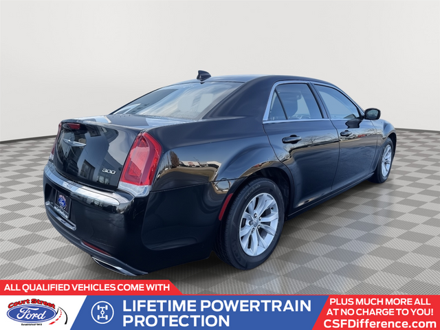 2020 Chrysler 300 Touring