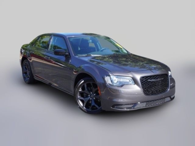 2020 Chrysler 300 Touring