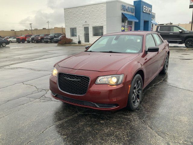 2020 Chrysler 300 Touring