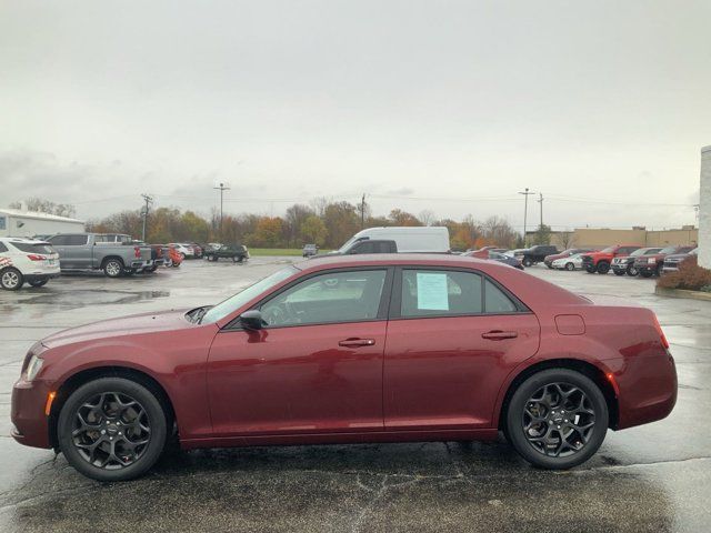 2020 Chrysler 300 Touring