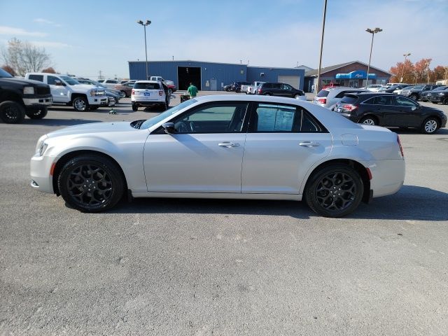 2020 Chrysler 300 Touring