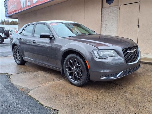 2020 Chrysler 300 Touring