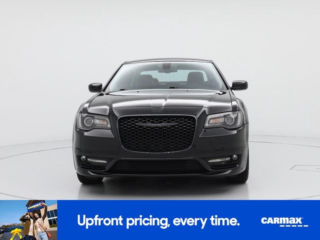 2020 Chrysler 300 Touring L