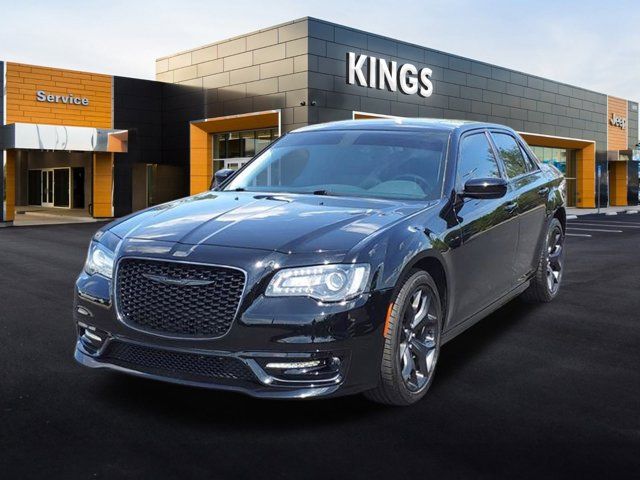 2020 Chrysler 300 Touring L