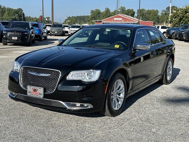 2020 Chrysler 300 Touring L