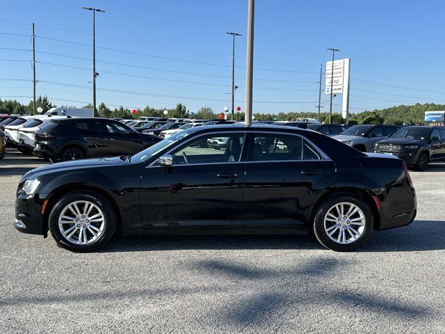 2020 Chrysler 300 Touring L