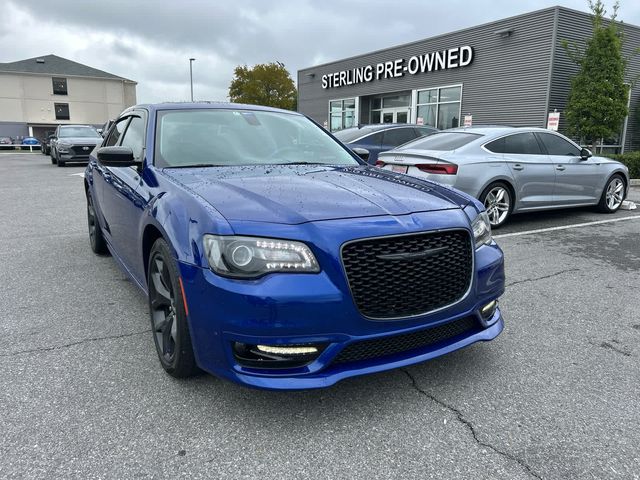 2020 Chrysler 300 Touring L