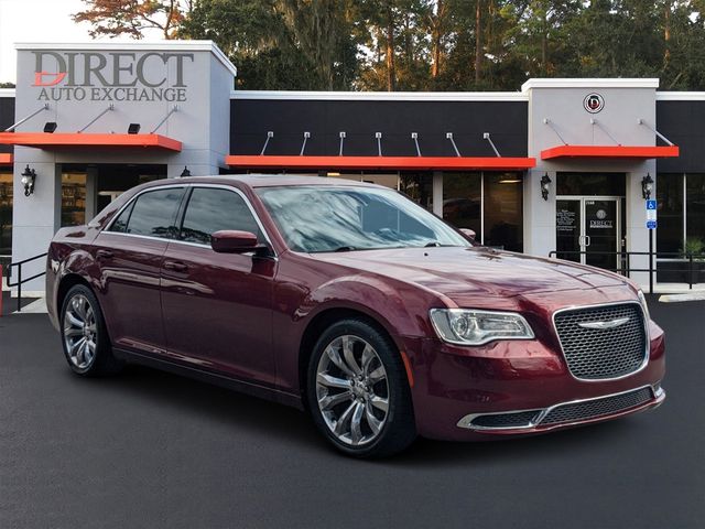 2020 Chrysler 300 Touring L