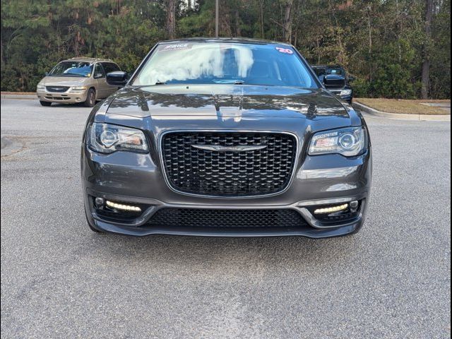 2020 Chrysler 300 Touring L