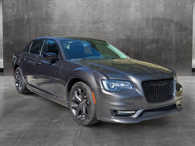 2020 Chrysler 300 Touring L