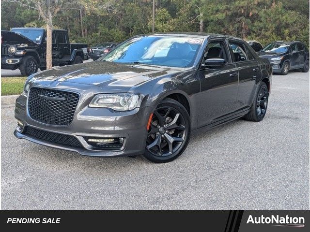 2020 Chrysler 300 Touring L