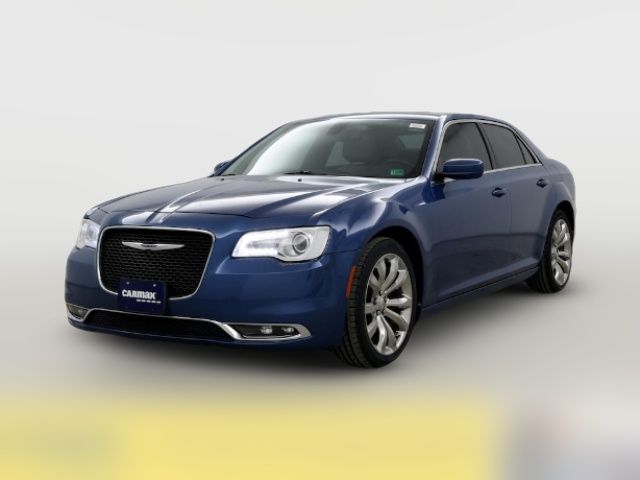 2020 Chrysler 300 Touring L