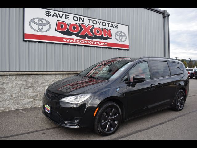 2020 Chrysler Pacifica Hybrid Red S