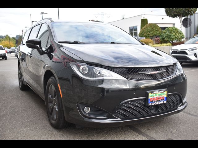 2020 Chrysler Pacifica Hybrid Red S