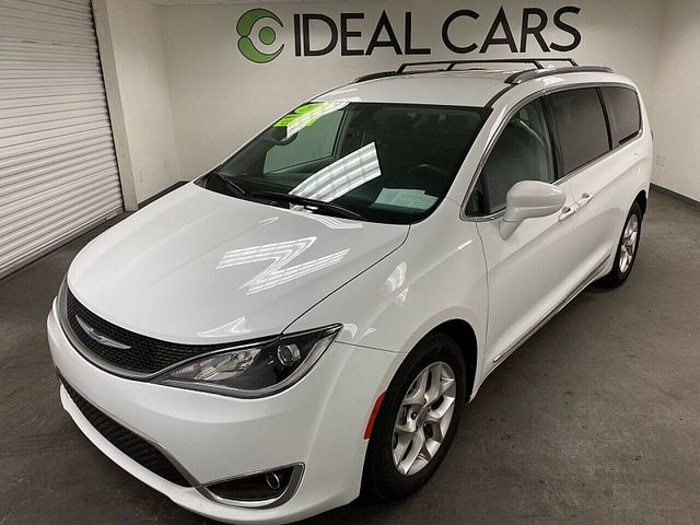 2020 Chrysler Pacifica Touring-L