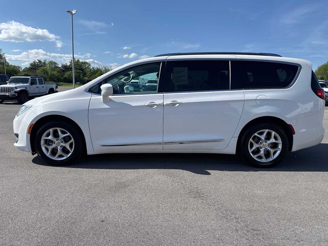 2020 Chrysler Pacifica Touring-L