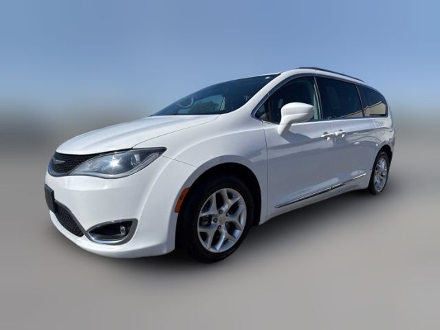 2020 Chrysler Pacifica Touring-L