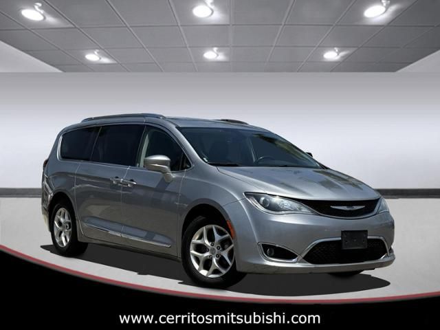 2020 Chrysler Pacifica Touring-L