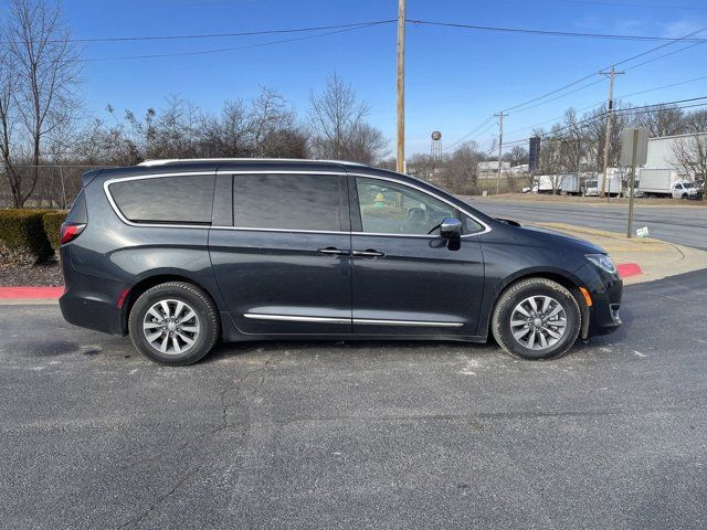 2020 Chrysler Pacifica Hybrid Limited