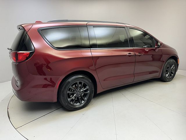 2020 Chrysler Pacifica Launch Edition