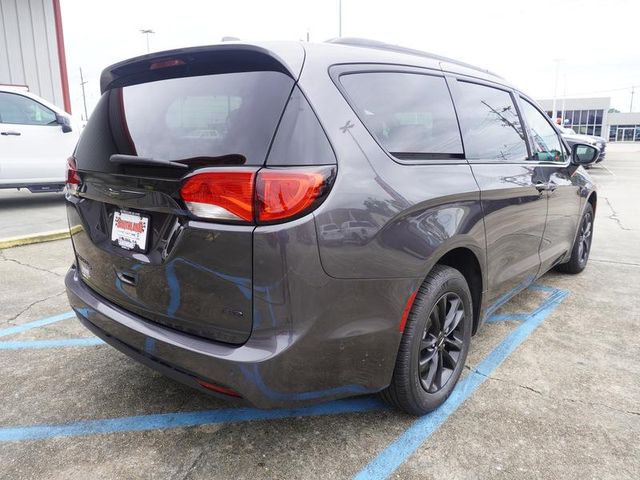 2020 Chrysler Pacifica Launch Edition