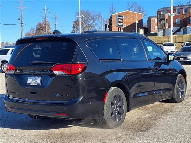 2020 Chrysler Pacifica Hybrid Limited