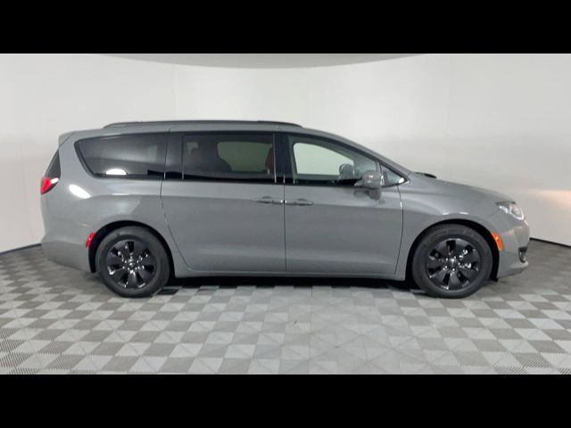 2020 Chrysler Pacifica Hybrid Red S