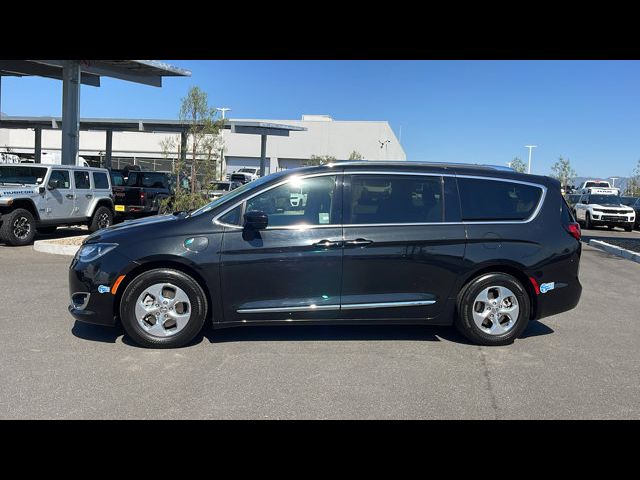 2020 Chrysler Pacifica Hybrid Touring L