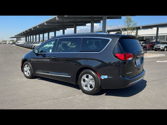 2020 Chrysler Pacifica Hybrid Touring L