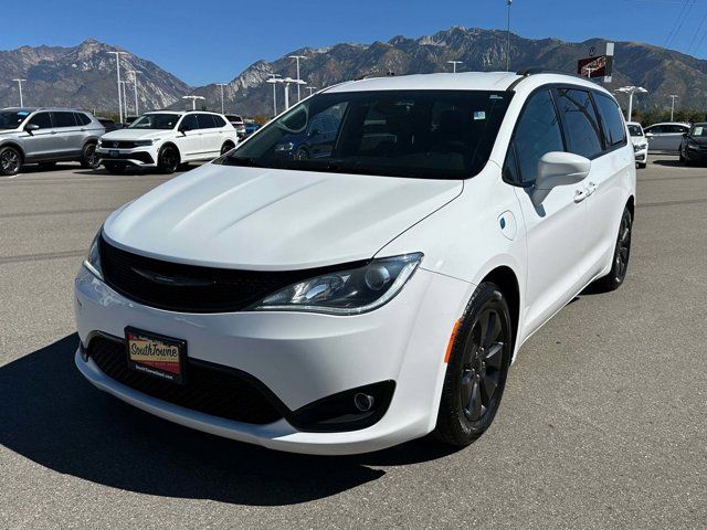 2020 Chrysler Pacifica Hybrid Touring L