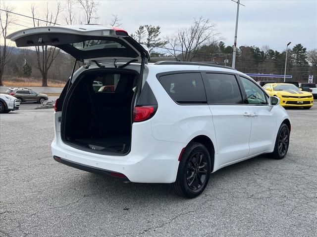 2020 Chrysler Pacifica Launch Edition