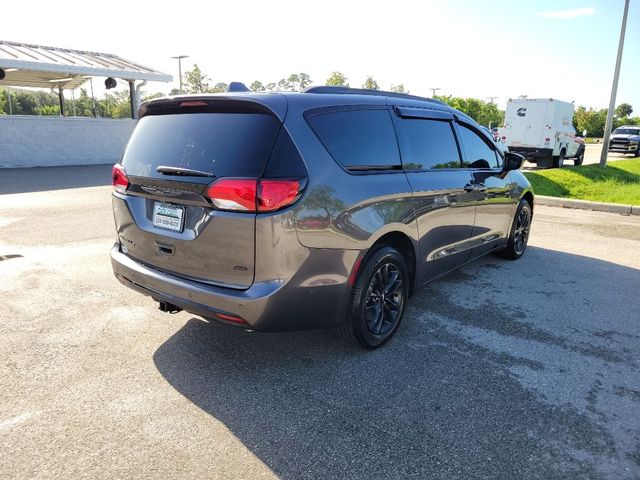 2020 Chrysler Pacifica Launch Edition