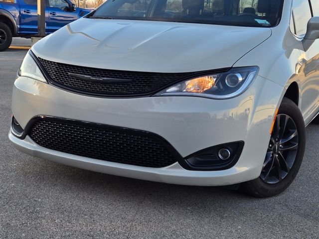 2020 Chrysler Pacifica Launch Edition