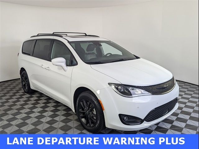 2020 Chrysler Pacifica Launch Edition