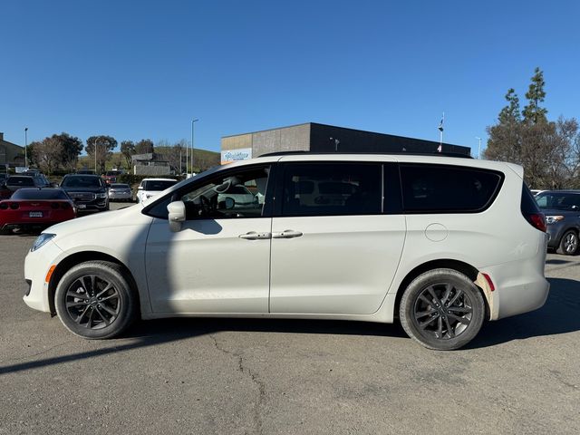 2020 Chrysler Pacifica Launch Edition