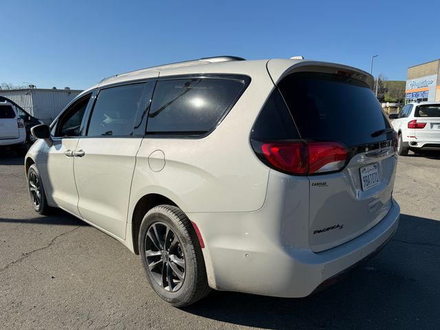 2020 Chrysler Pacifica Launch Edition