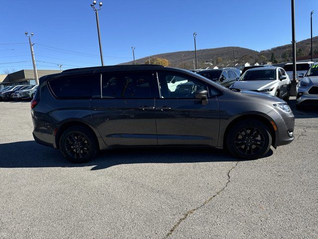 2020 Chrysler Pacifica Launch Edition