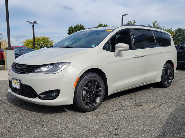 2020 Chrysler Pacifica Launch Edition