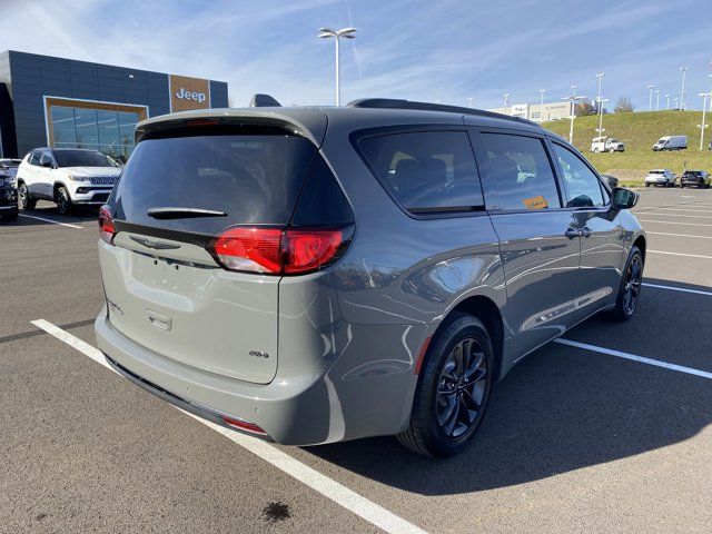 2020 Chrysler Pacifica Launch Edition