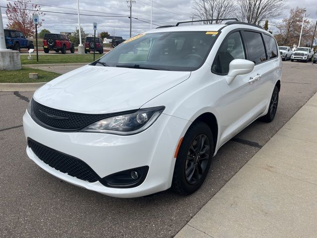 2020 Chrysler Pacifica Launch Edition